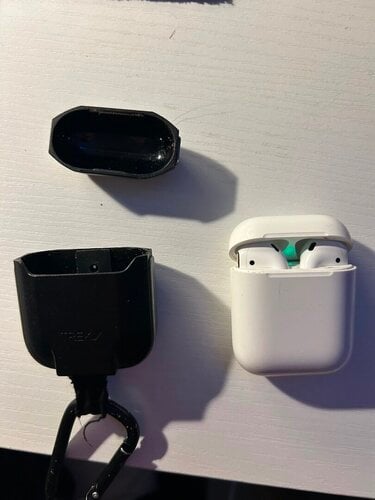 Περισσότερες πληροφορίες για "Apple AirPods (Άσπρο)"