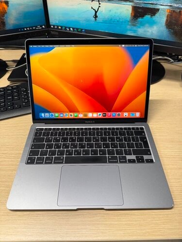 Περισσότερες πληροφορίες για "MacBook M1 8/256 Space Grey 65 κύκλοι φόρτισης"