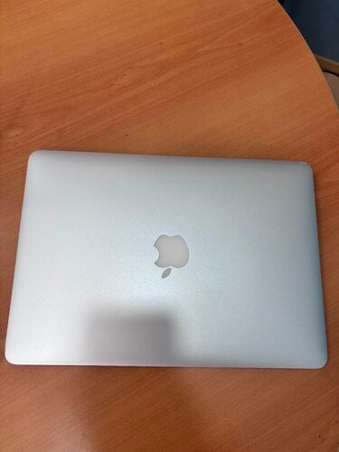 Περισσότερες πληροφορίες για "MacBook Air 13,3”(2015)"