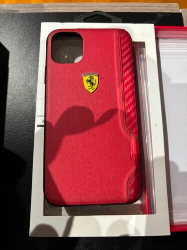 Περισσότερες πληροφορίες για "Scuderia Ferrari case iPhone 11"