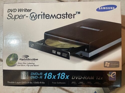 Περισσότερες πληροφορίες για "External CD-DVD Writer Samsung SE-S184 ΚΑΙΝΟΥΡΙΟ"