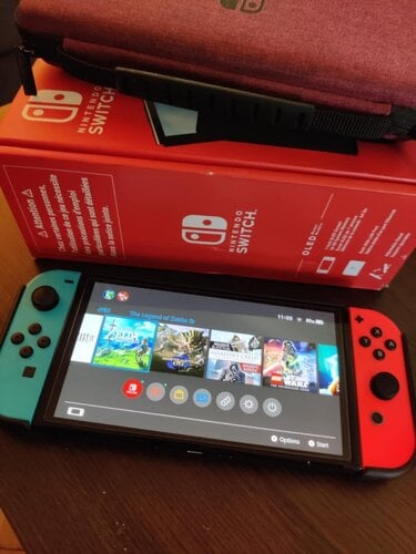 Περισσότερες πληροφορίες για "Nintendo Switch OLED + Account 20 + game's μαζί με extras"