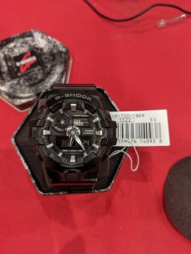 Περισσότερες πληροφορίες για "Casio g shock ga-700"