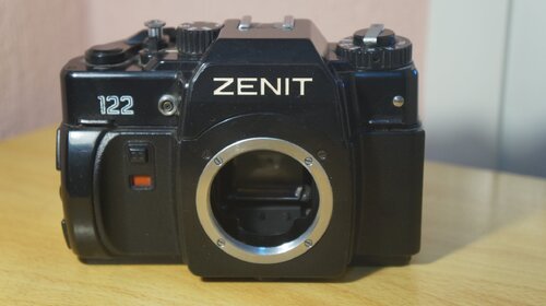 Περισσότερες πληροφορίες για "Zenit 122"