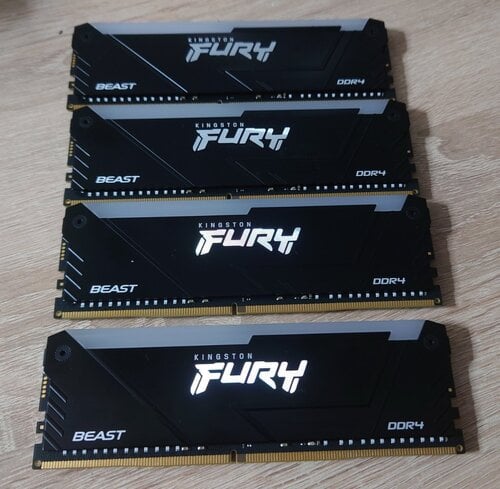 Περισσότερες πληροφορίες για "kingston fury beast ddr4 3200mhz rgb"