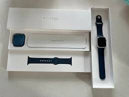 Περισσότερες πληροφορίες για "Apple Watch Series 7 GPS Aluminium 45mm Abyss Blue"