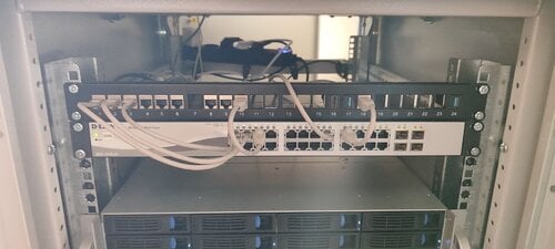 Περισσότερες πληροφορίες για "Managed Switch L2 24 Port 4SFP  D-Link DGS-1210-24  + 1U patch panel 24 + RJ45 USB3 HDMI Keystones"