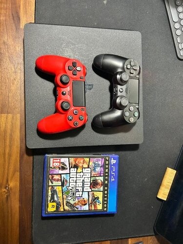 Περισσότερες πληροφορίες για "Sony Playstation 4 Slim 500GB + 2nd Controller + GTA 5 , Minecraft"