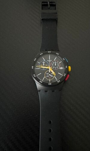 Περισσότερες πληροφορίες για "Swatch Black-One"