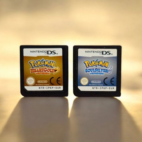 Περισσότερες πληροφορίες για "Pokemon HeartGold + Pokemon SoulSilver - Nintendo DS"