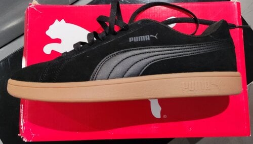 Περισσότερες πληροφορίες για "Puma Smash V2 no.44 καινουρια αφορετα"