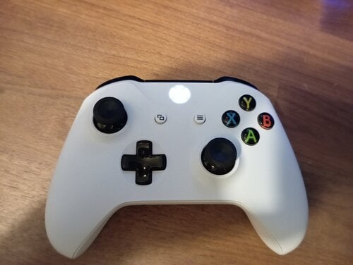 Περισσότερες πληροφορίες για "Microsoft Xbox One Wireless Controller (Άσπρο/Ασύρματα) MODEL 1708"