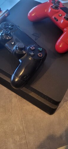 Περισσότερες πληροφορίες για "Sony PlayStation 4 Slim"