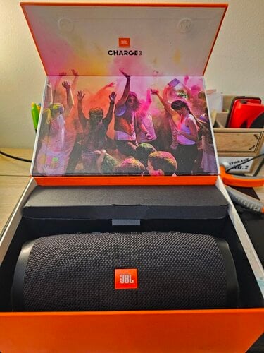 Περισσότερες πληροφορίες για "JBL CHARGE 3"