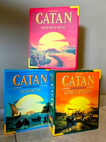 Περισσότερες πληροφορίες για "CATAN + EXPLORER + CITIES & KNIGHTS"