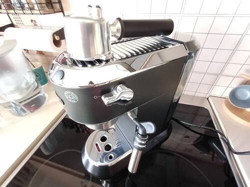 Περισσότερες πληροφορίες για "Μηχανή Espresso Delonghi EC685"