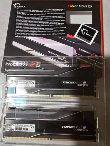 Περισσότερες πληροφορίες για "G.Skill Trident Z5 Neo RGB F5-6000J2836G16GX2-TZ5NRW (32 GB/DDR5/6000MHz)"