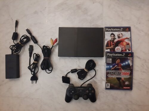 Περισσότερες πληροφορίες για "SONY PLAYSTATION 2 slim Παιχνιδομηχανη ( PS2 σλιμ ) Κονσόλα με 2 παιχνιδια λειτουργικο"