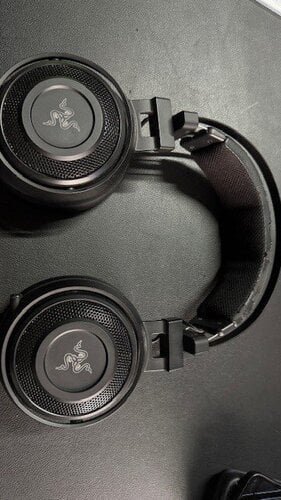 Περισσότερες πληροφορίες για "Razer Nari wireless gaming headset"