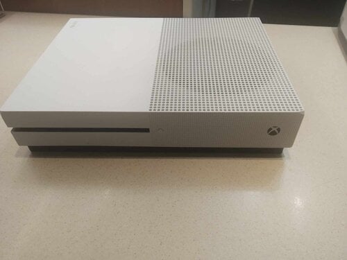 Περισσότερες πληροφορίες για "ΠΩΛΕΙΤΑΙ XBOX ONE S (1 TB) MAZI ME 2 ΠΑΙΧΝΙΔΙΑ & 1 ΧΕΙΡΙΣΤΗΡΙΟ 50€. ΔΕΙΤΕ ΠΕΡΙΓΡΑΦΗ ΠΑΡΑΚΑΛΩ."