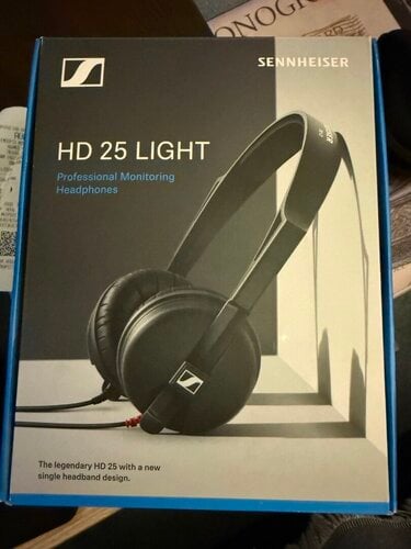 Περισσότερες πληροφορίες για "Sennheiser HD 25 Light Ενσύρματα On Ear DJ Ακουστικά Μαύρα"