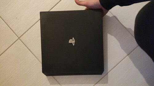 Περισσότερες πληροφορίες για "Sony PlayStation 4 Pro 1TB"