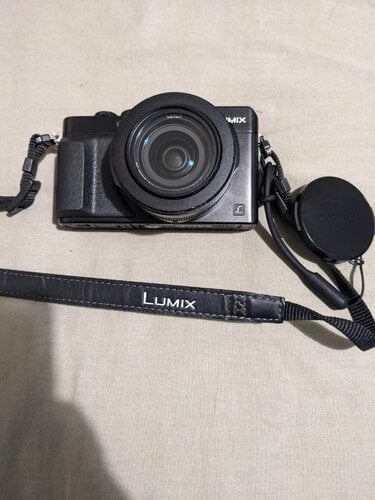 Περισσότερες πληροφορίες για "Panasonic Lumix LX100"