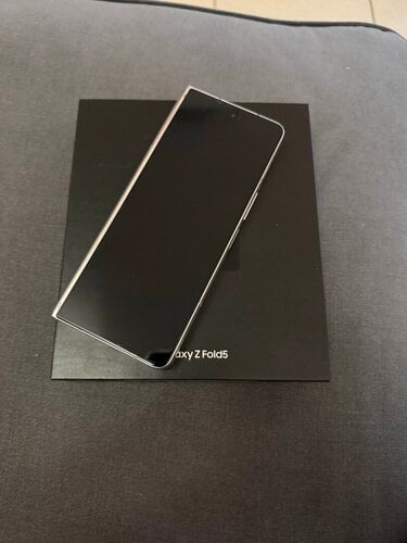 Περισσότερες πληροφορίες για "Samsung Galaxy Z Fold5 SM-F946B (Γκρι/256 GB) Cream"