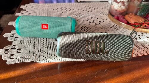 Περισσότερες πληροφορίες για "JBL flip 4 & JBL flip 6 ευκαιρία!!"