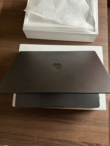 Περισσότερες πληροφορίες για "Macbook Pro M3 Pro 14.2Inch 18/512Gb Black"