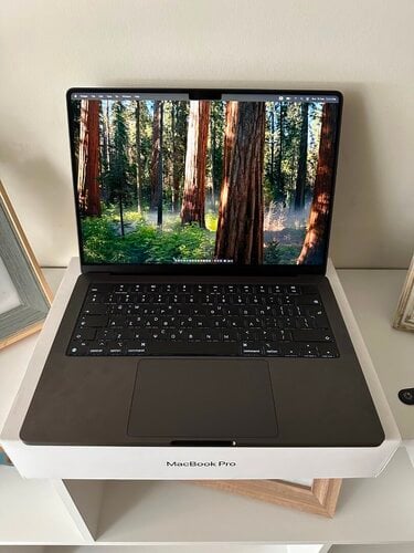 Περισσότερες πληροφορίες για "ΗΜΕΡΩΝ MacBook Pro M3 Pro 14.2inch 18/512Gb Midnight Black"