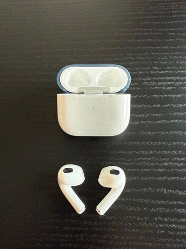 Περισσότερες πληροφορίες για "Apple AirPods (3rd generation) (Άσπρο) MagSafe"