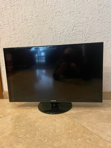 Περισσότερες πληροφορίες για "Samsung UE28F4000AW 28" HD LED TV."