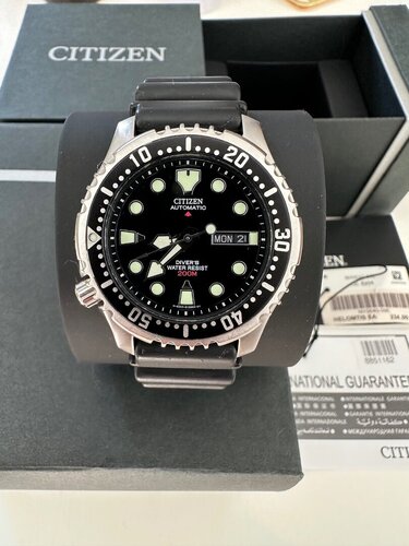 Περισσότερες πληροφορίες για "CITIZEN PROMASTER NY0040-09E (Automatic)"