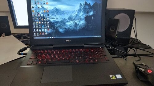 Περισσότερες πληροφορίες για "Dell 7567 i7 7700HQ GTX 1050 TI"