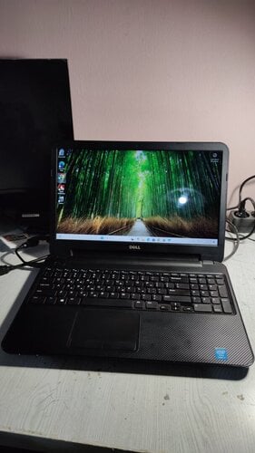 Περισσότερες πληροφορίες για "Dell Inspiron 3537 i7 4500U"