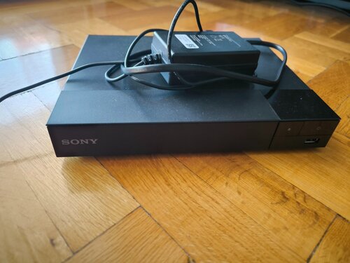 Περισσότερες πληροφορίες για "Sony BDP-S1700 Blu-ray Player"