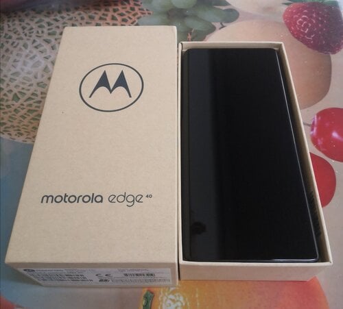 Περισσότερες πληροφορίες για "Motorola Edge 40 5G 256GB Σαν καινούργιο"