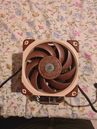 Περισσότερες πληροφορίες για "NOCTUA NH-U12A"