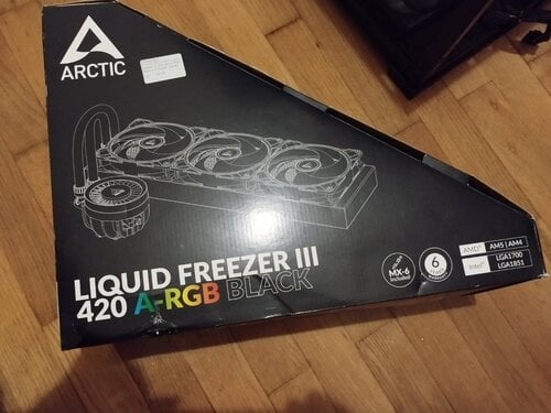 Περισσότερες πληροφορίες για "Arctic freezer iii 420 a-rgb"