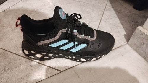 Περισσότερες πληροφορίες για "Adidas web boost 42 2/3"