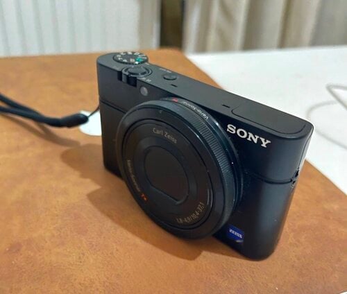 Περισσότερες πληροφορίες για "Sony Cyber-shot DSC-RX100 M1 (3600 Click)"