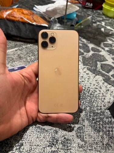 Περισσότερες πληροφορίες για "Iphone 11 pro gold 64gb και iphone 12 pro 256"