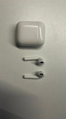 Περισσότερες πληροφορίες για "AirPods Gen1 ( μικρό πρόβλημα στο δεξί )"