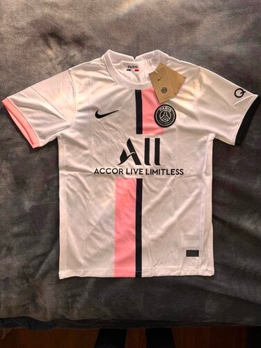 Περισσότερες πληροφορίες για "PSG 2021/22 away"