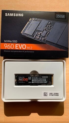 Περισσότερες πληροφορίες για "Samsung 960 EVO (250GB/PCI Express) Nvme"