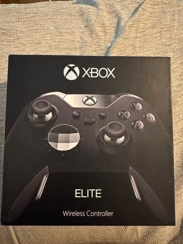 Περισσότερες πληροφορίες για "Microsoft Xbox Elite Wireless Controller (Μαύρο/Ενσύρματo & Ασύρματo)"