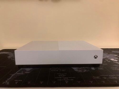 Περισσότερες πληροφορίες για "Microsoft Xbox One S All-Digital Edition 1TB"