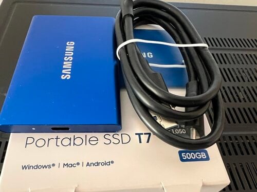 Περισσότερες πληροφορίες για "Samsung Portable SSD T7 500GB 2,5" USB-C Blue"