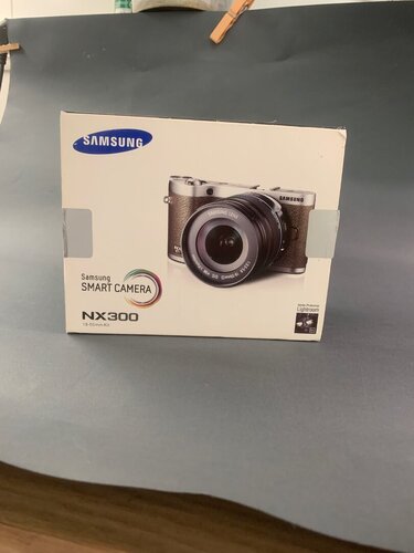 Περισσότερες πληροφορίες για "Samsung NX300M oled 20.3mp, +funinon 55/2,2 super bokeh"